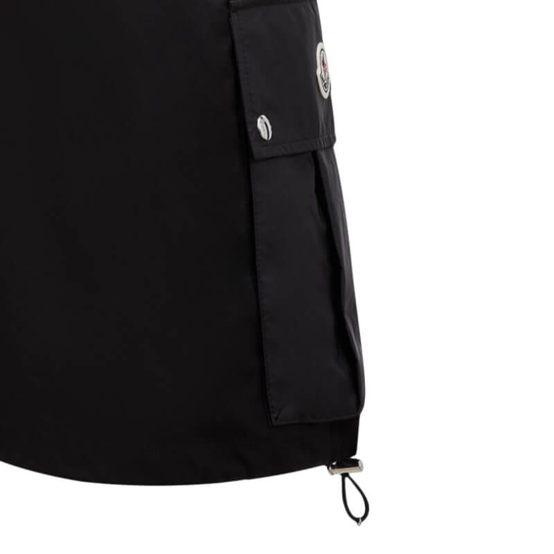 Moncler Cargo Shorts - Black